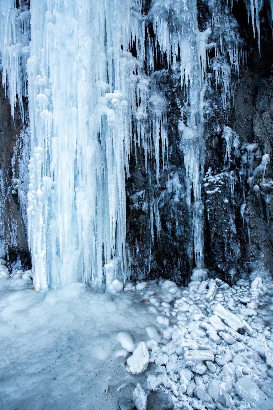 Yekshwaya Glacier in Azerbaijan